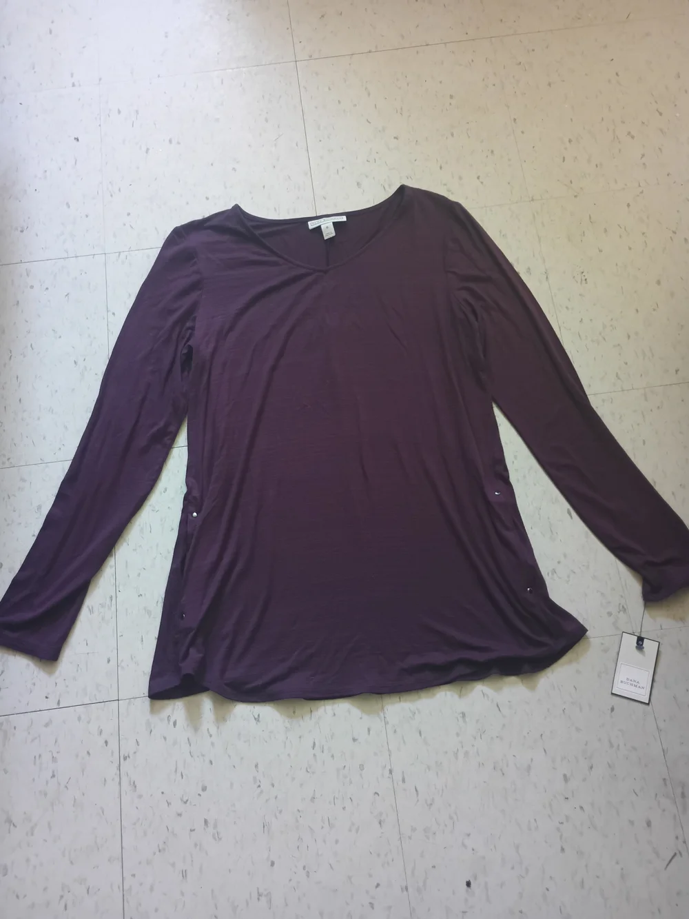 Dana Buchman Long Sleeve V-Neck Top